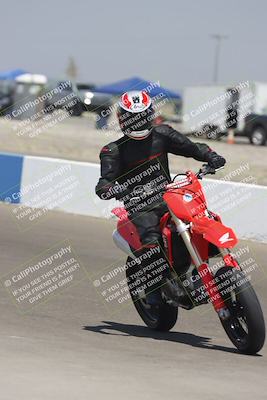 media/Jul-13-2025-Pacific Track Time (Sun) [[819660bca7]]/B Group/1120am (Pit Lane and Turn 1)/